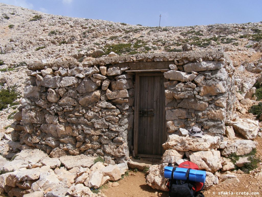 Photo report of two mountain walks in Sfakia, Crete, June 2008